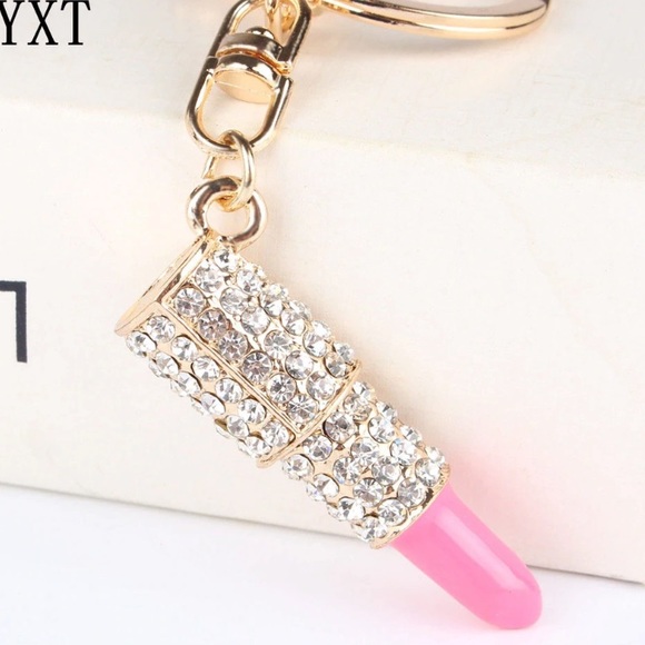 Lipstick Keychain - Picture 2 of 5